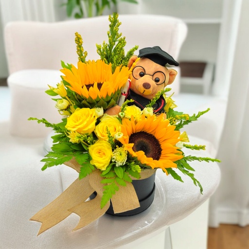 [FLBQ HTBX GRTD] Graduation Teddy